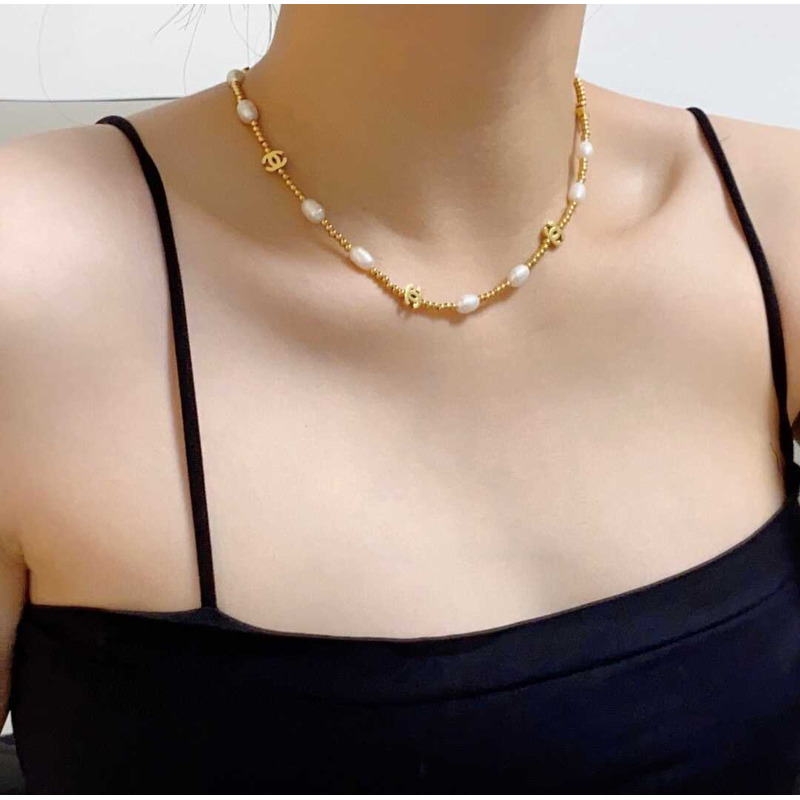 Ch*el pearl necklace gold