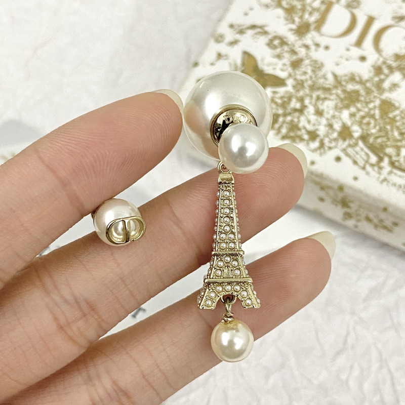 D*or tribales earrings gold finish metal, white resin beading