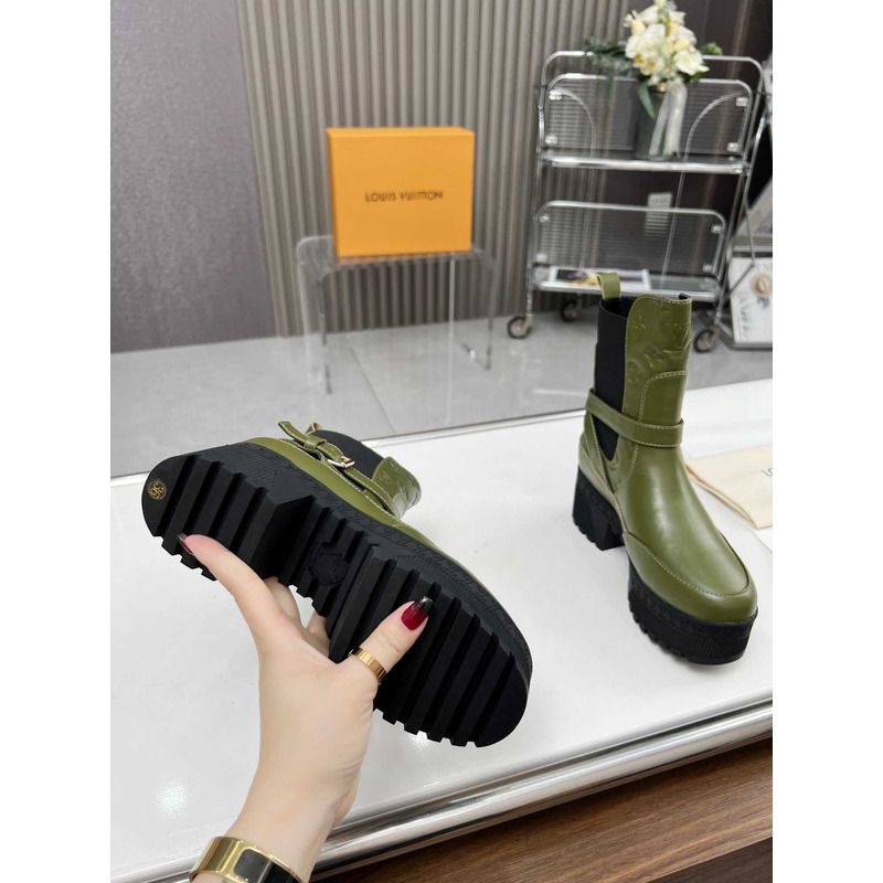 l**is V*t*n laureate platform desert boot kaki
