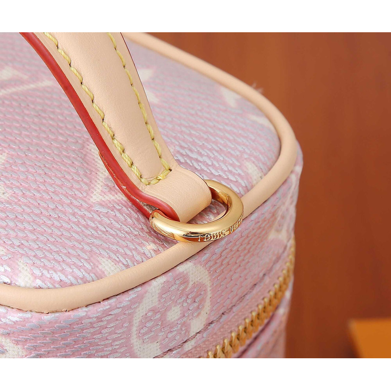 l**is V*t*n micro vanity bag wisteria