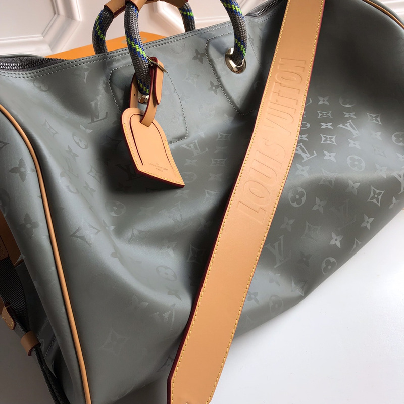 l**is V*t*n keepall bandouliere 50 embossed taurillon monogram cowhide leather bag army green