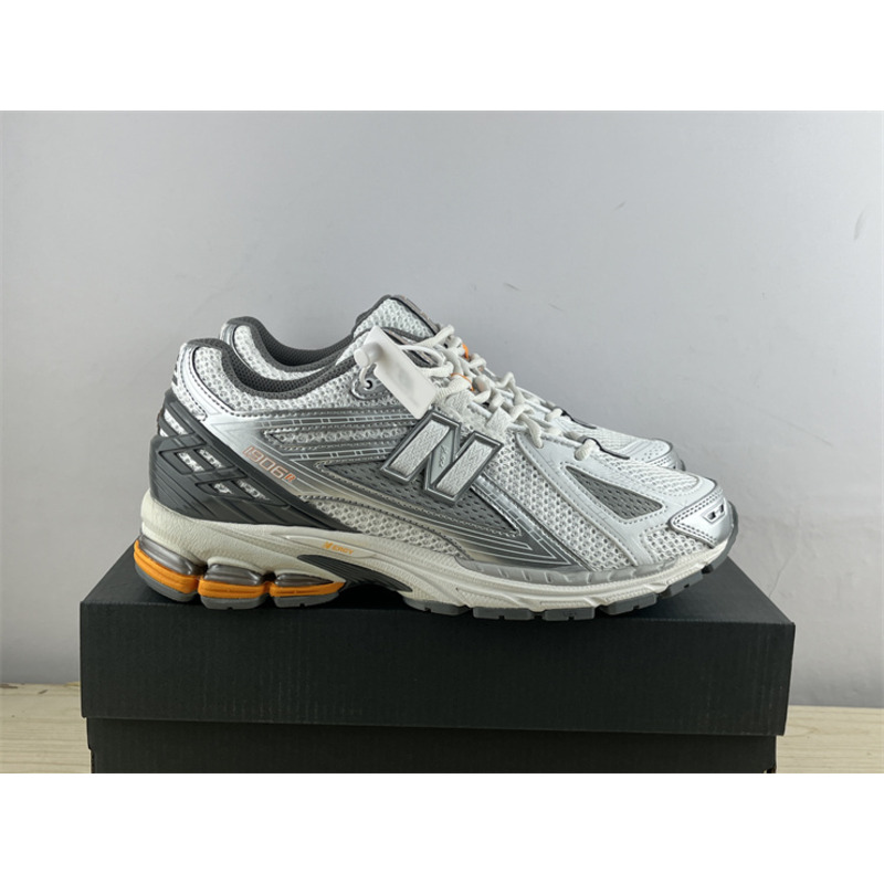 New Balance 1906R Sneakers Silver