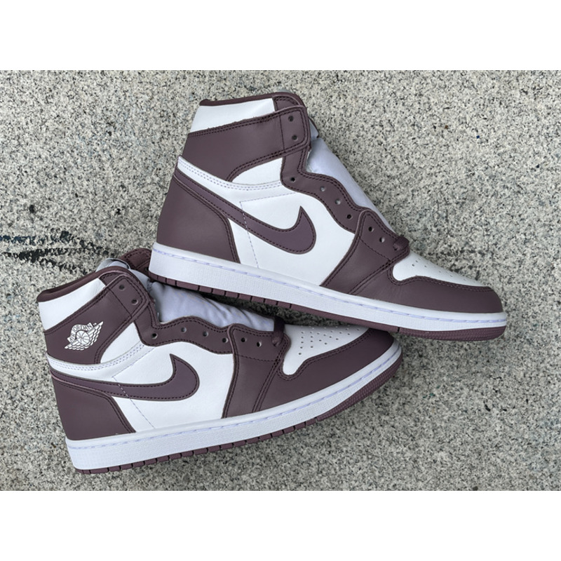 Jordan Air Jordan 1 High OG Mauve