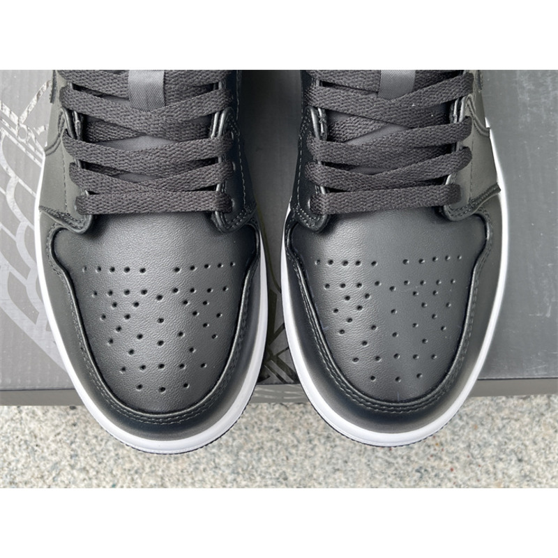 Air Jordan1 Low Se Men – Off Noir Sneakers Black-White