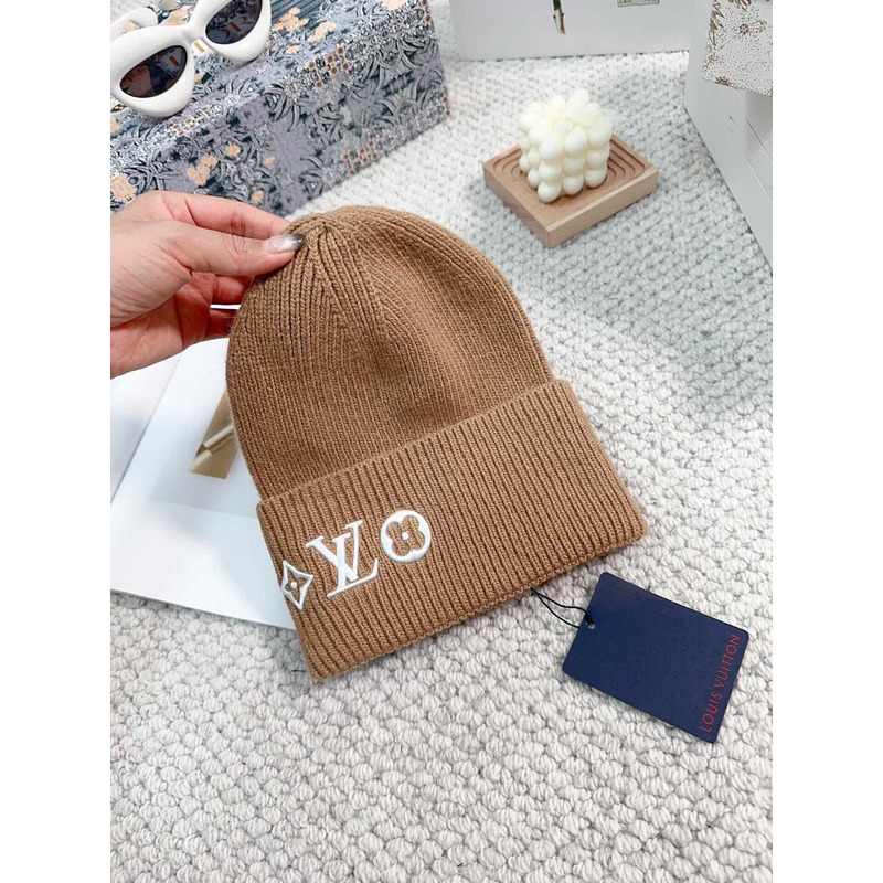 l**is V*t*n lv headline beanie camel