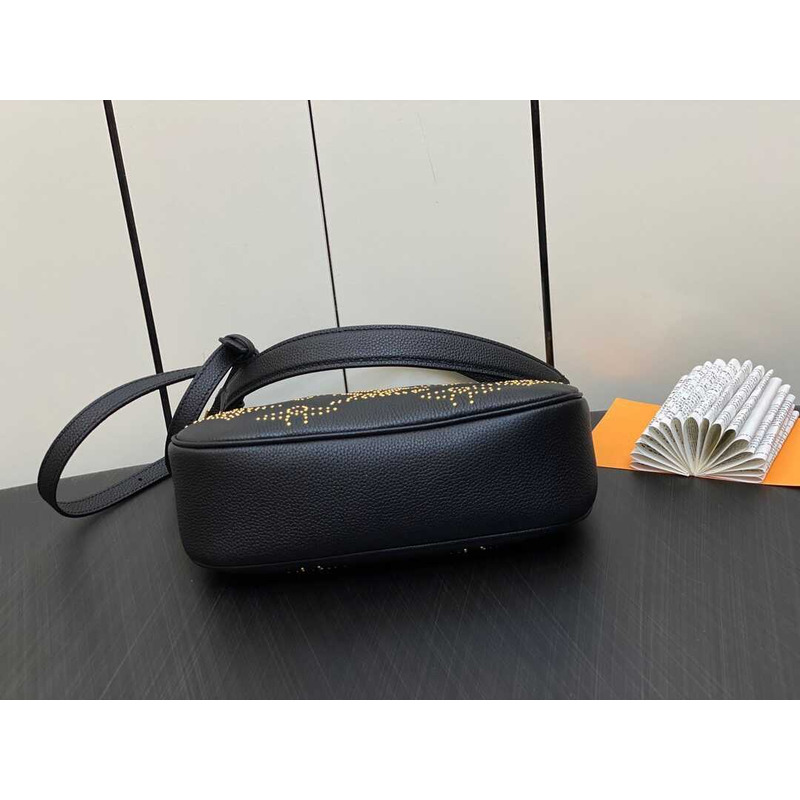 l**is V*t*n bagatelle monogram empreinte grained cowhide black