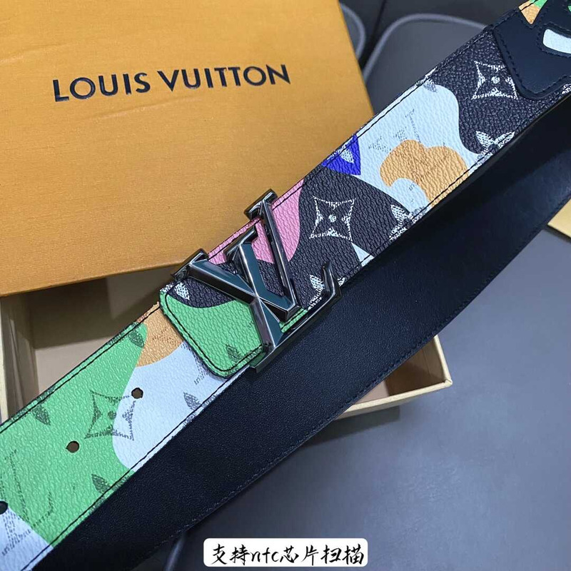 l**is V*t*n initiales 40mm reversible belt