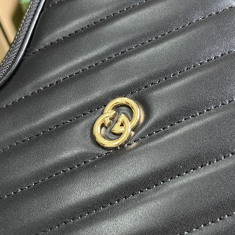 G*u*i heart shape leather bag black