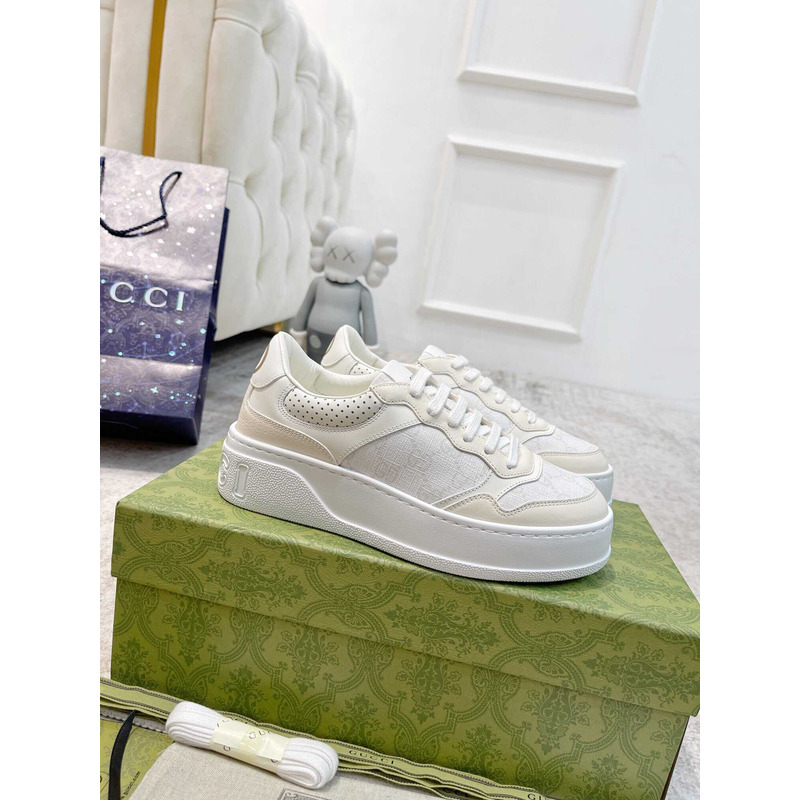 g*u*i damensneaker mit gg weißer und grauer gg S*p*e-canvas