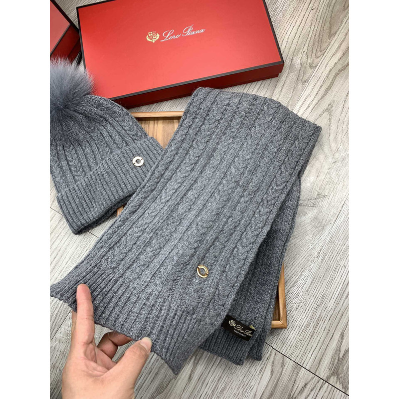Loro piana Wool Pom And Scarf Grey