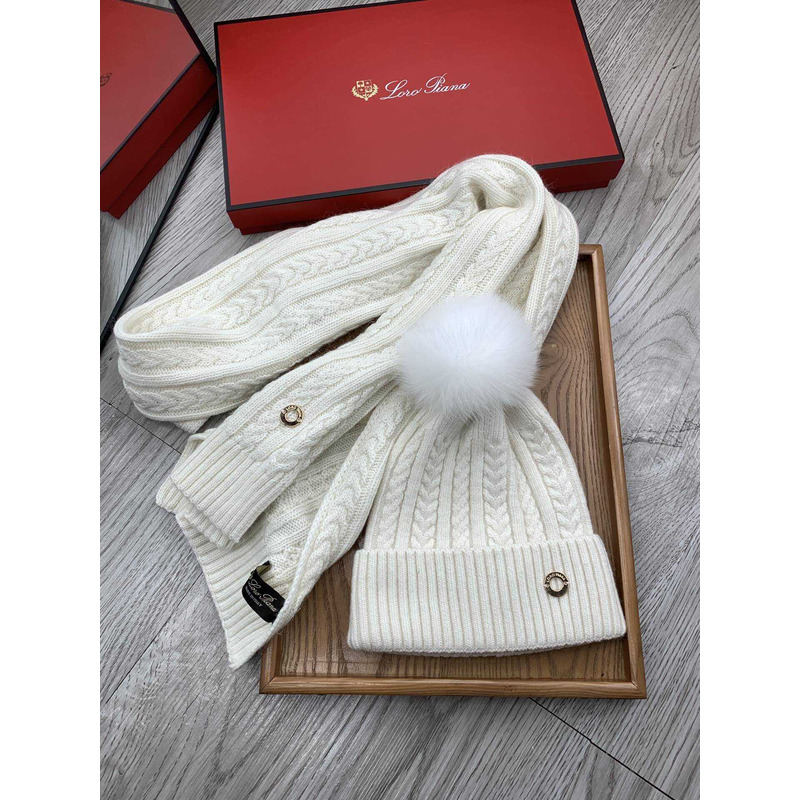 Loro piana Wool Pom And Scarf White