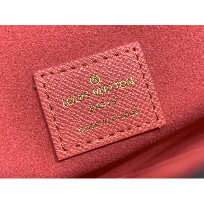 l**is V*t*n félicie pochette dragon fruit pink