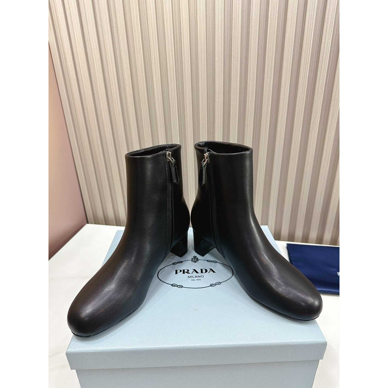 Pra*a leather ankle boots black