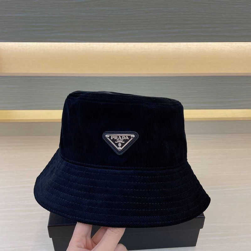 Pra*a re-nylon bucket hat black
