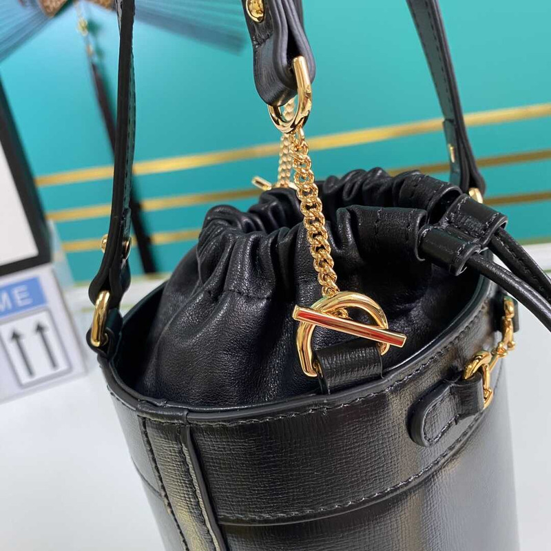 G*u*i horsebit 1955 bucket bag black