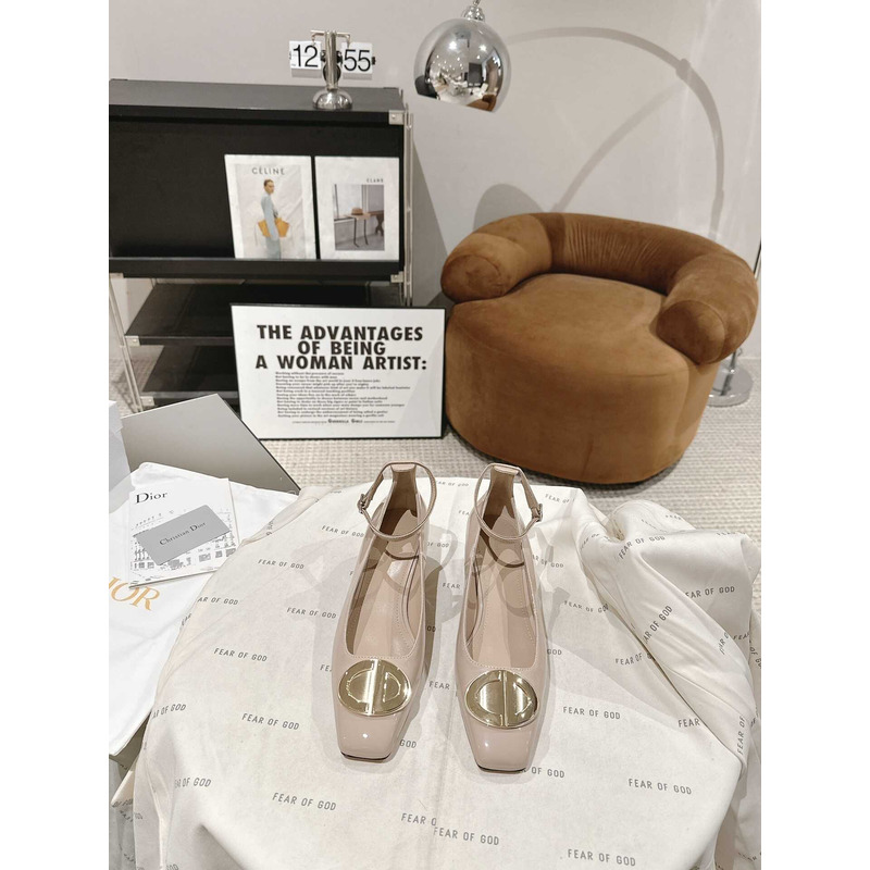 D*orforever D*or pump nude patent calfskin