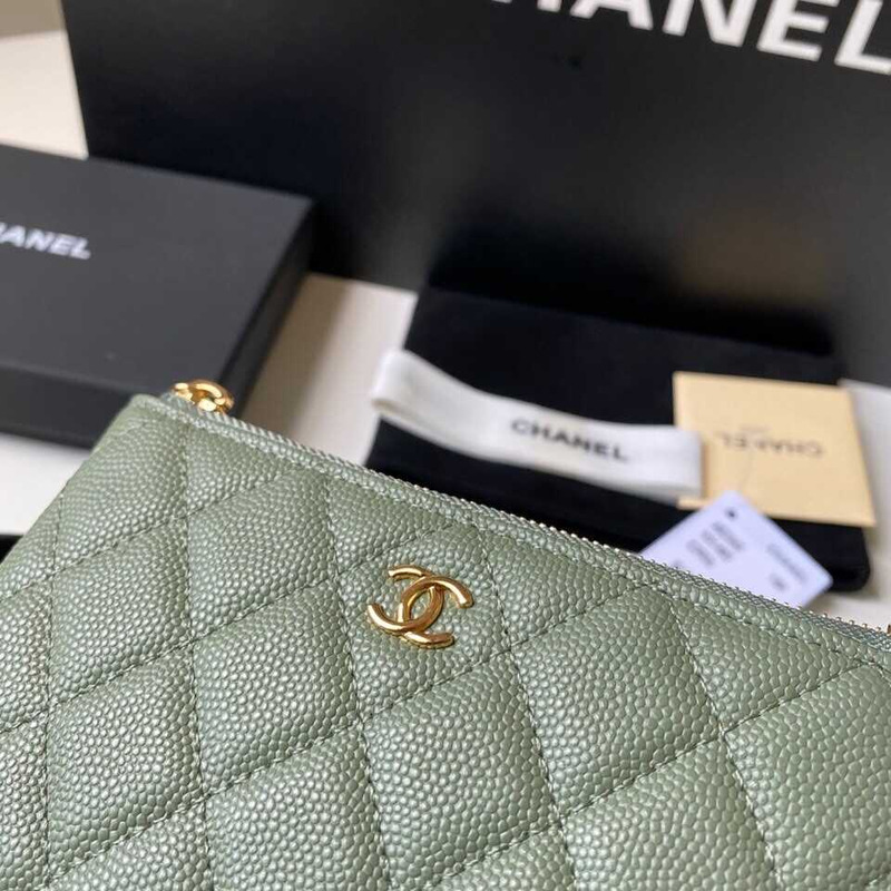 Ch*el caviar quilted zipped key holder case light green