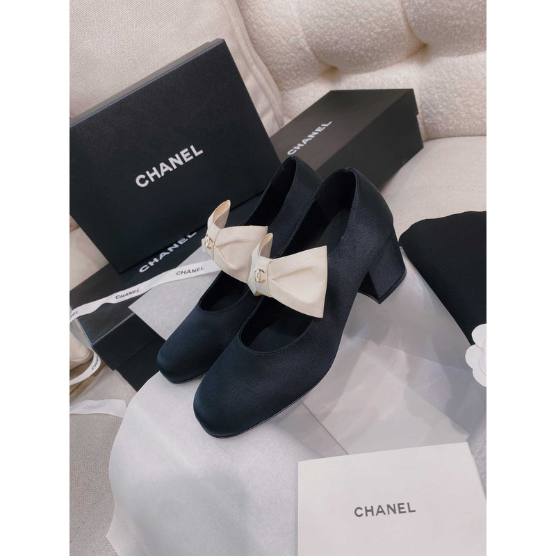 Ch*el mary jane calf patent leather and grosgrain white and black
