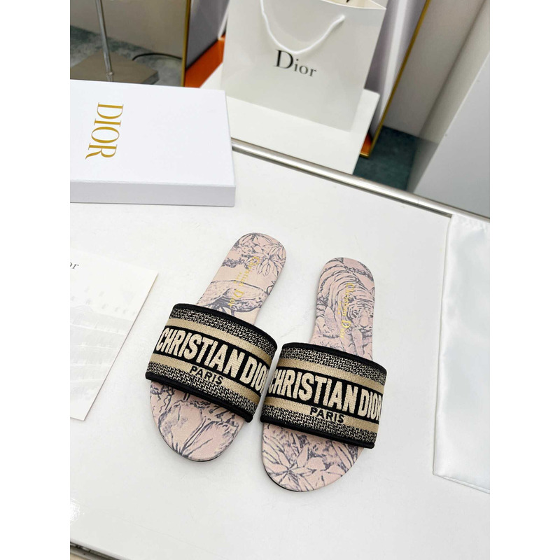 D*or dway slide multicolor embroidered cotton pink