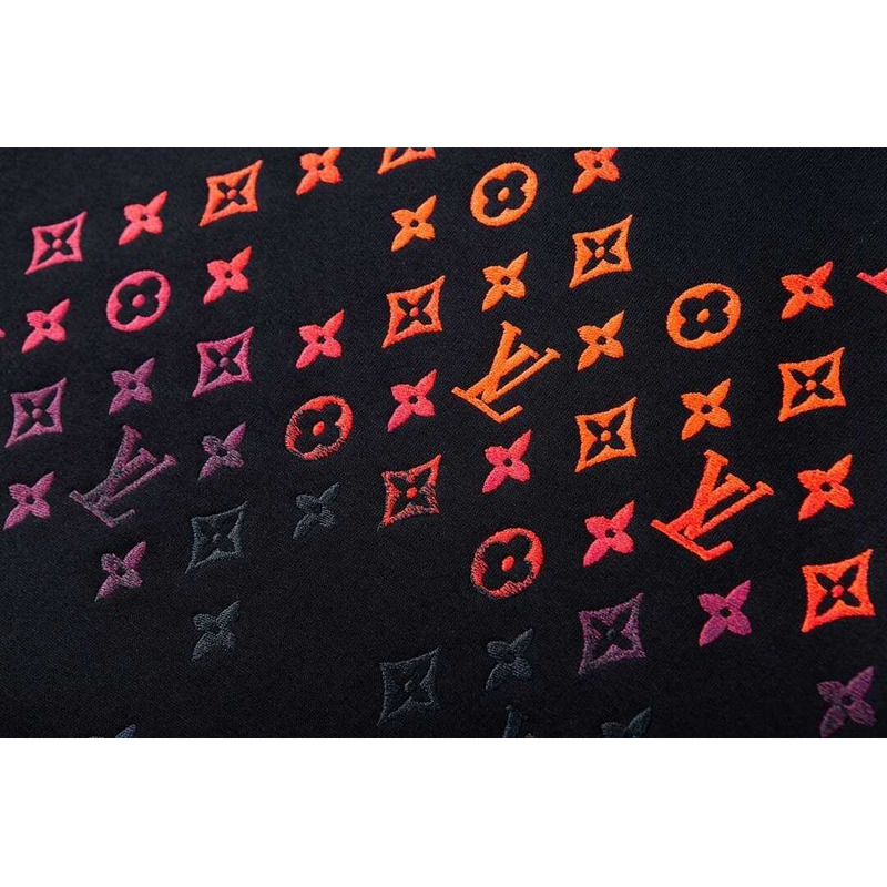 l**is V*t*n embroidered cotton sweatshirt black