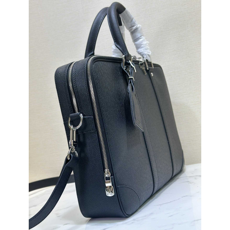 l**is V*t*n porte-documents voyage pm black