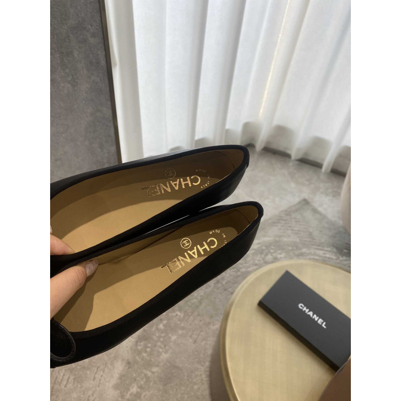 Ch*el black leather cc cap toe ballet flats