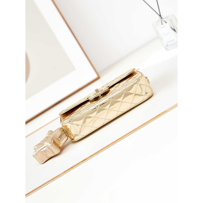 Ch*el flap & star coin purse metallic mirror calfskin, metallic lambskin & gold-tone metal light gold