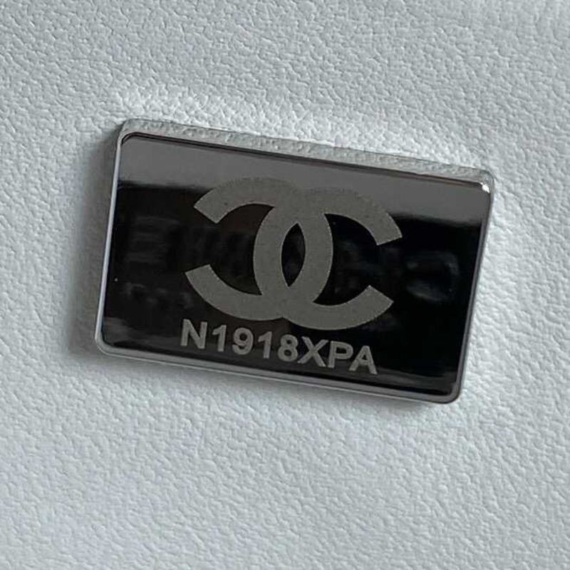 Ch*el star handbag lambskin white