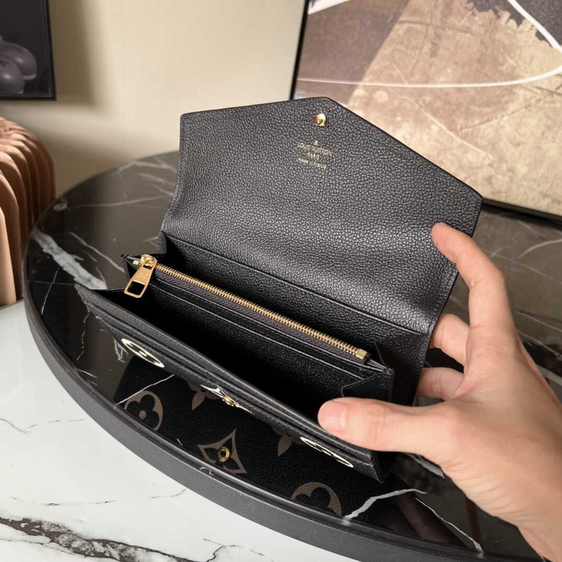 l**is V*t*n felicie pochette in black and beige monogram empreinte leather and ghw