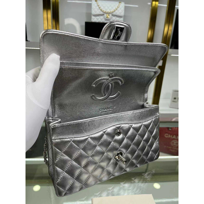ch*el double flap Di*m*nd quilted jumbo grey bag