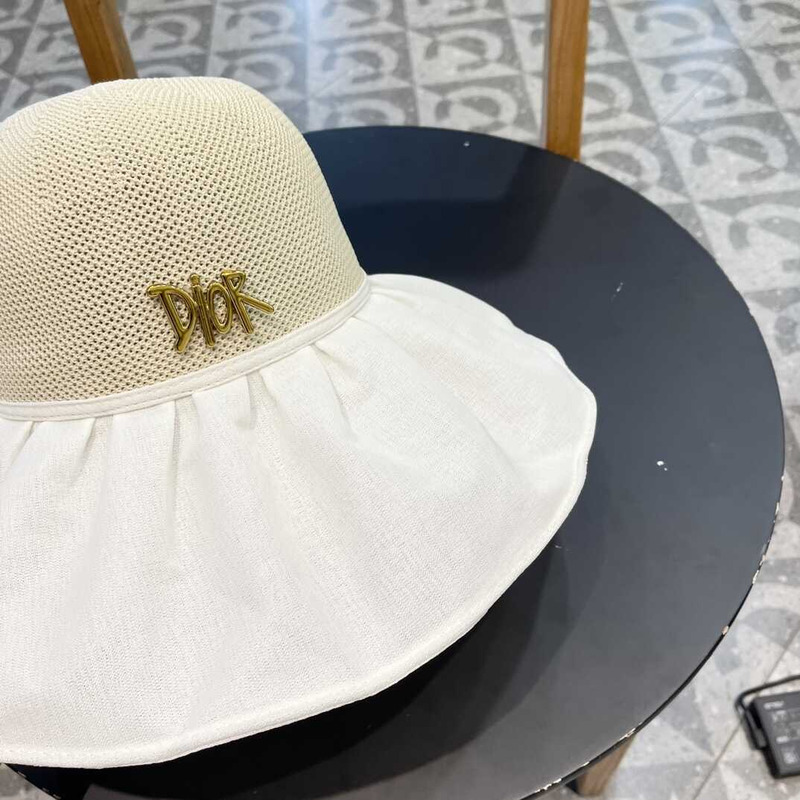 D*or logo bucket hat in white