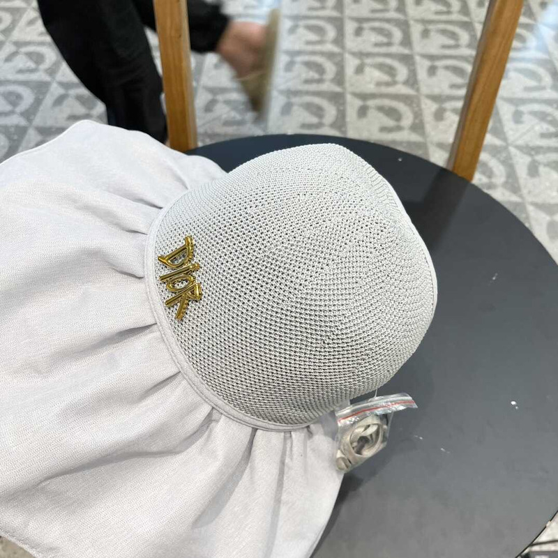 D*or logo bucket hat in white