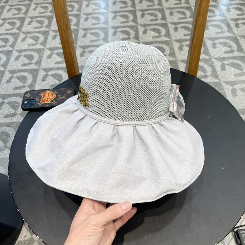 D*or logo bucket hat in white
