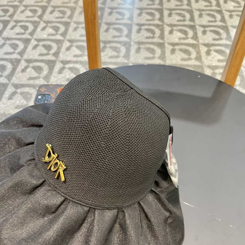 D*or logo bucket hat in black