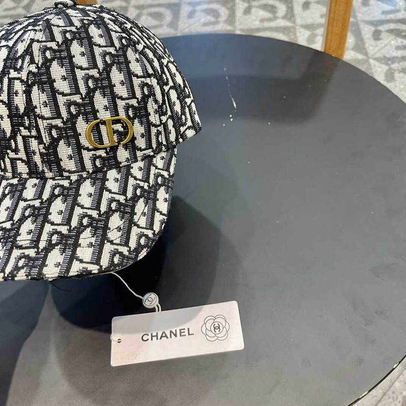 D*or logo oblique print cap