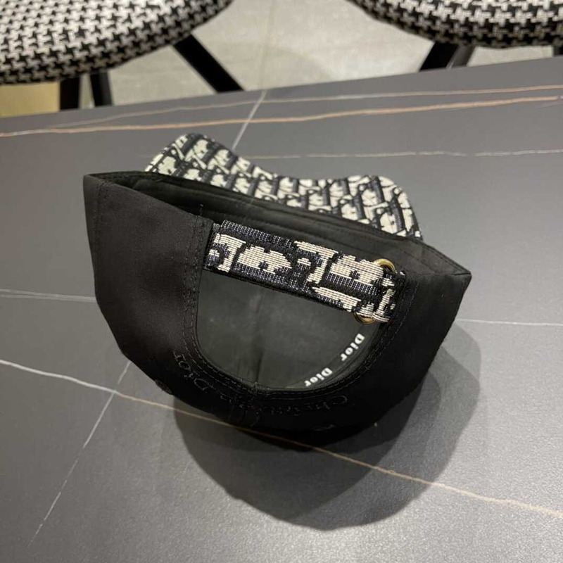 D*or logo oblique print cap