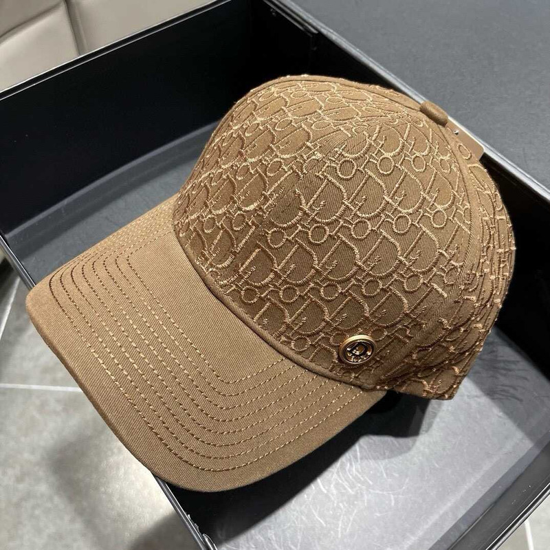 D*or D*or oblique print cap in brown