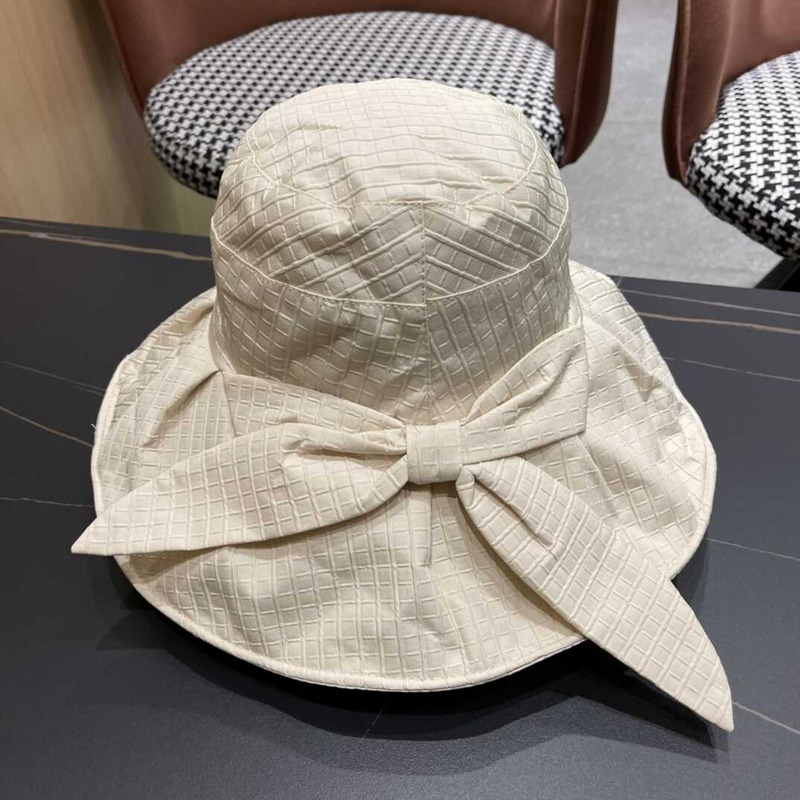 Pra*a wide bucket hat cream