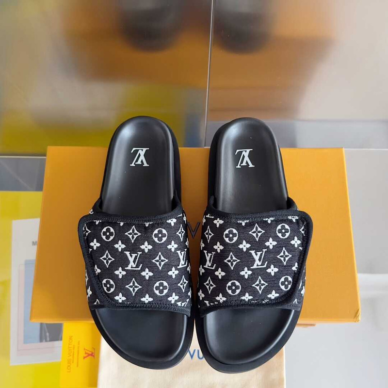 l**is V*t*n miami mule monogram black