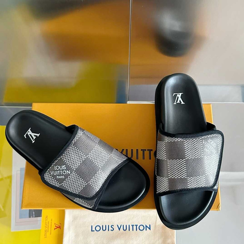 l**is V*t*n miami mule damier black