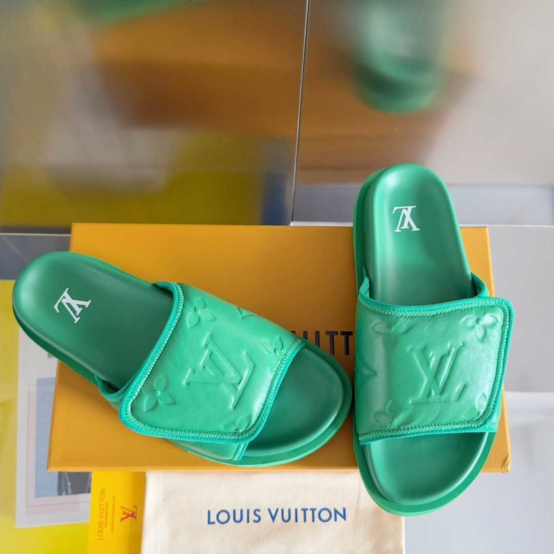 l**is V*t*n miami mule green