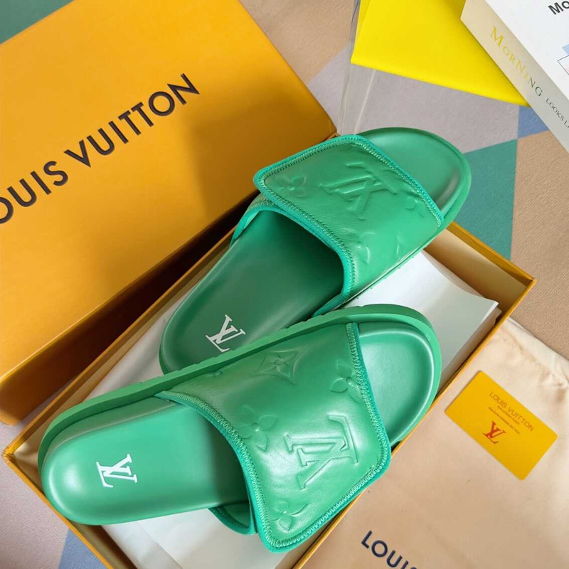 l**is V*t*n miami mule green