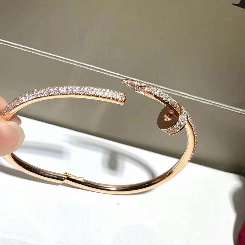cartier nail bracele Di*m*nd gold