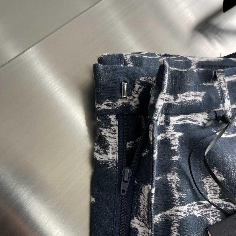 F**di dark blue ff denim short pants