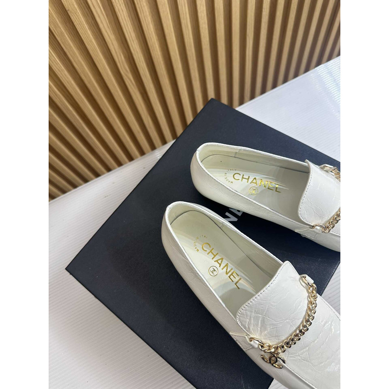 Ch*el moccasins calfskin & metal white