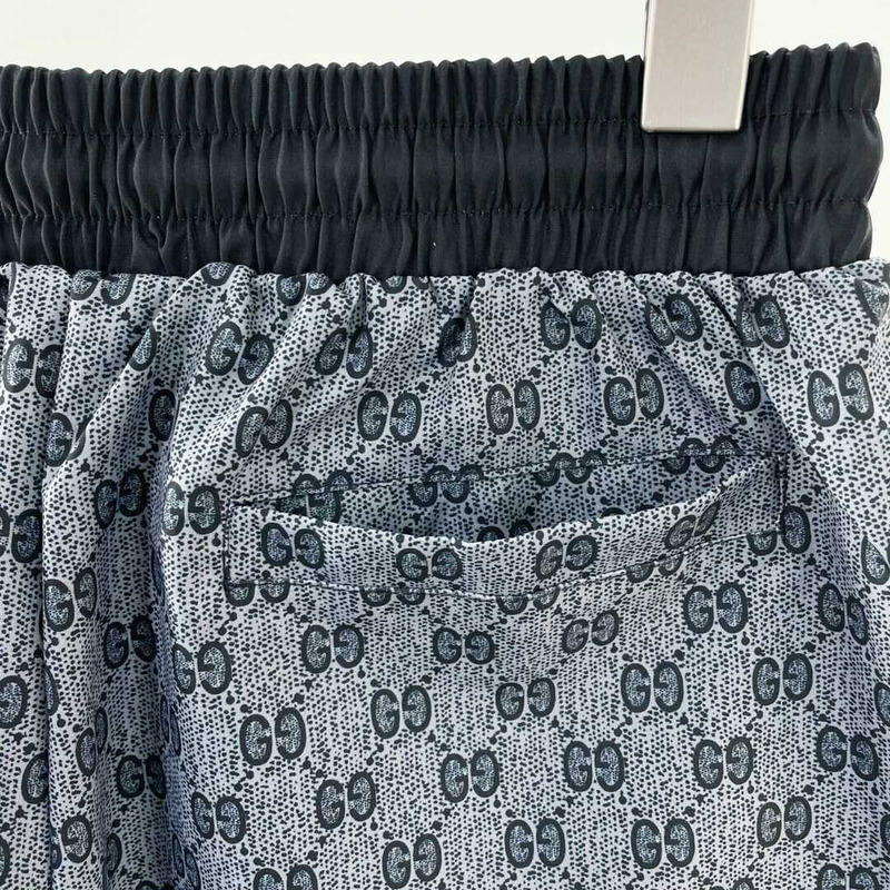G*u*i gg technical shorts multicolor