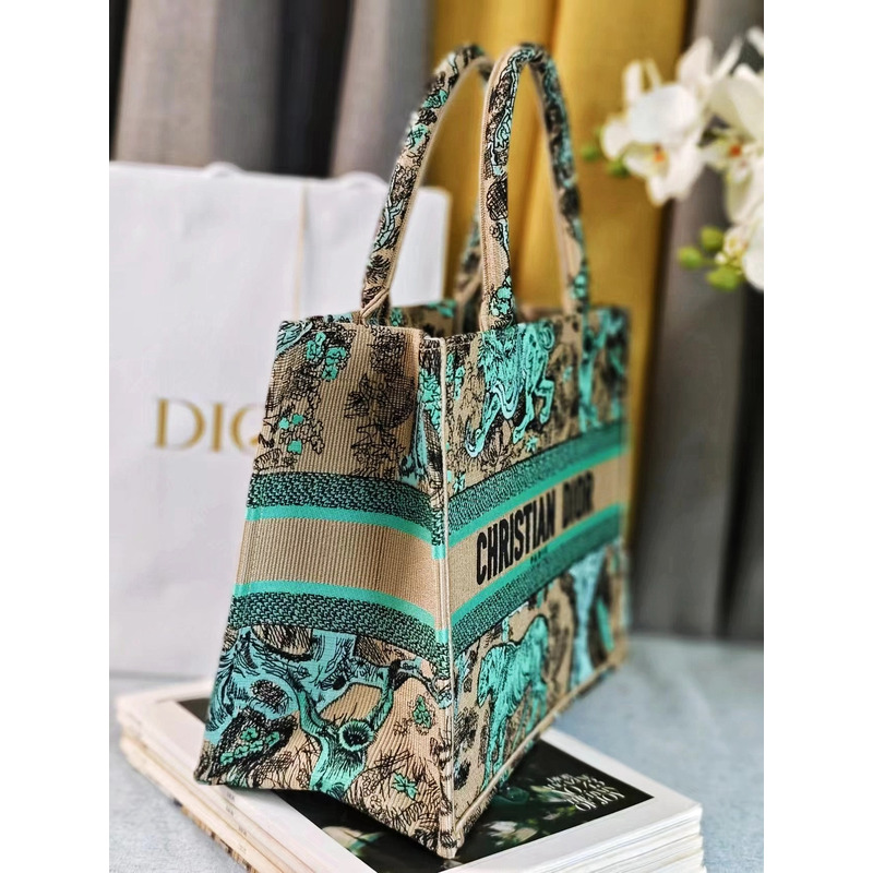 D*or medium D*oriviera D*or book tote embroidery beige and blue