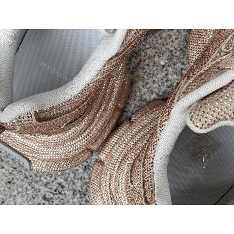 Ba*len*cia*ga 3xl sneaker in off champagne
