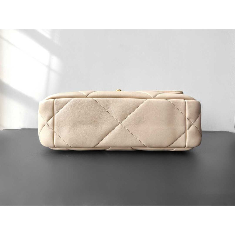 Ch*el 19 handbag lambskin beige