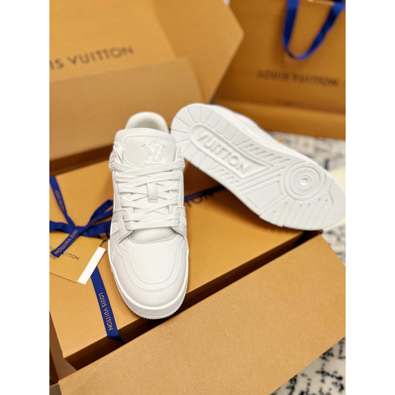 l**is V*t*n trainer white sneaker